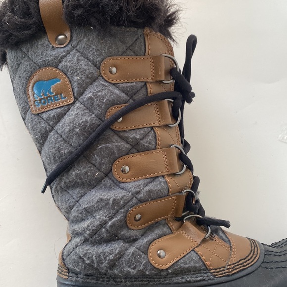 Sorel Tofino Felt Quilted Boots Gray/Black Women's Size 6.5 NL2113-242 - Picture 13 of 16